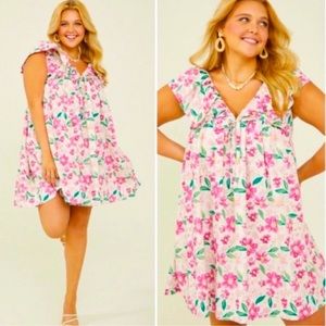 ARULA Pink Cream Flutter Sleeve Babydoll
Dress Size 1X